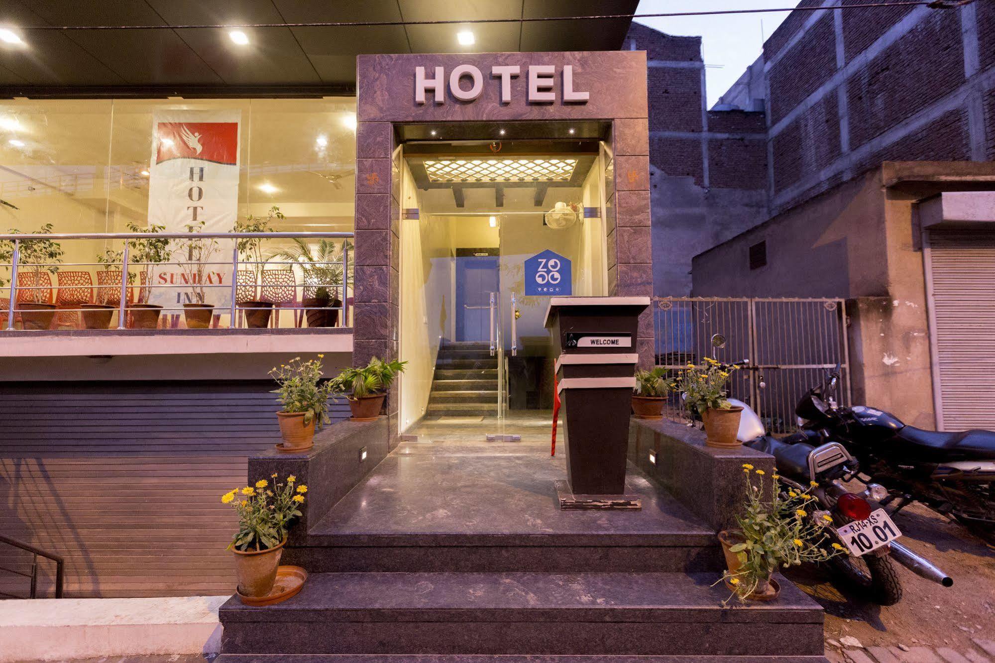 Hotel Sunday Inn Dźajpur Zewnętrze zdjęcie