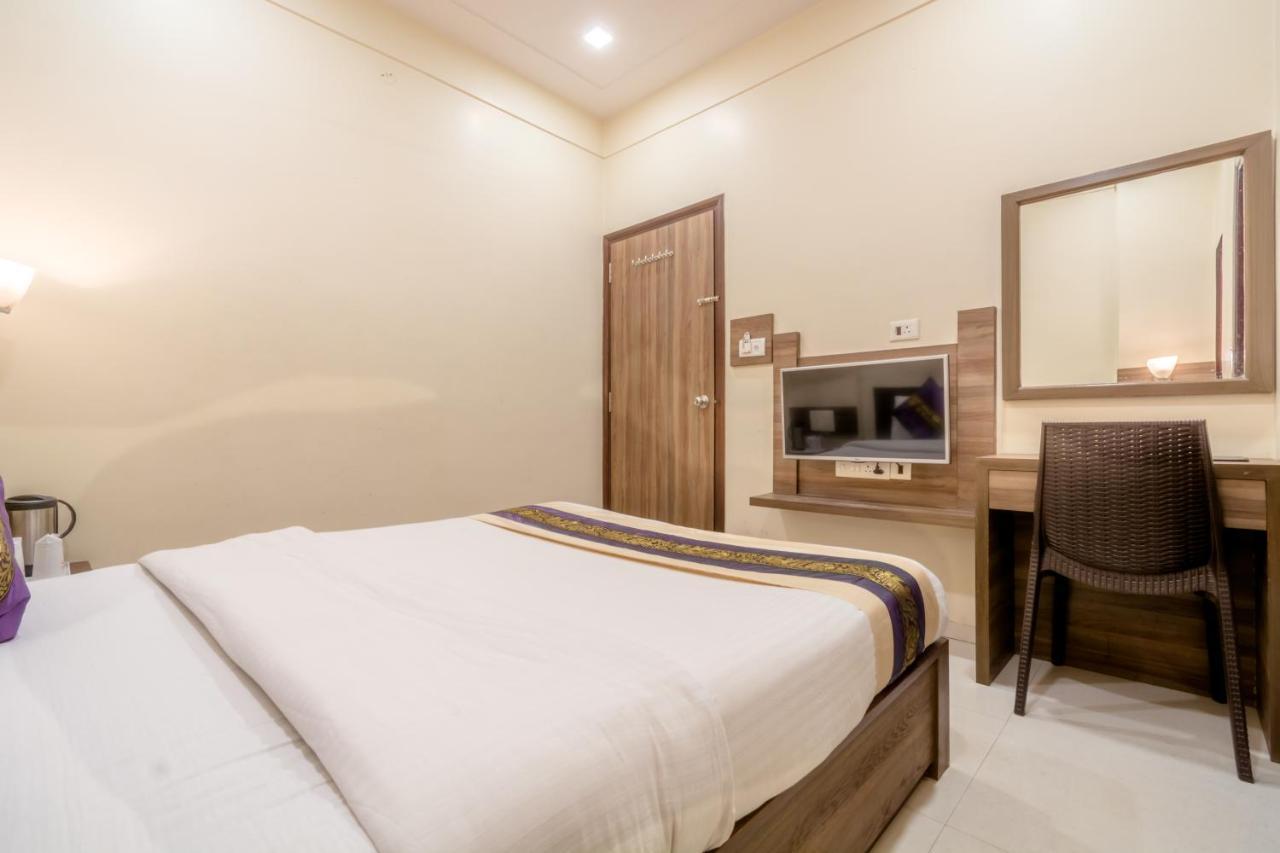 Hotel Sunday Inn Dźajpur Zewnętrze zdjęcie